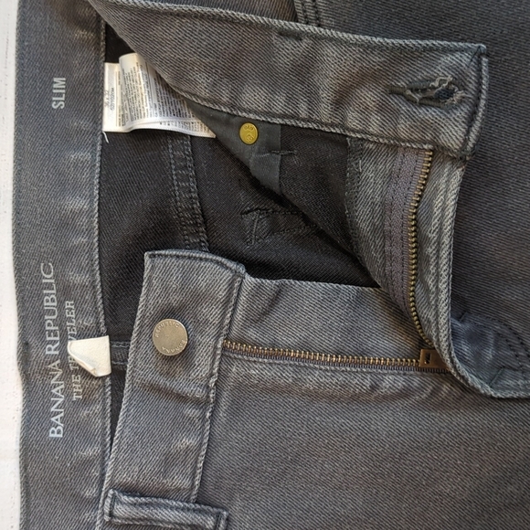 BANANA REPUBLIC Gray Authentic Traveler Slim Jeans - Size: 36x32 - Picture 5 of 7